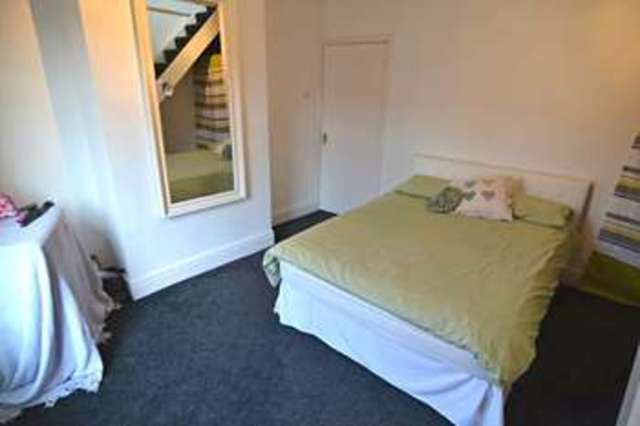  Image of 2 bedroom Terraced house for sale in Old Wargrave Road Newton-Le-Willows WA12 at Old Wargrave Road  Newton Le Willows, WA12 8LU