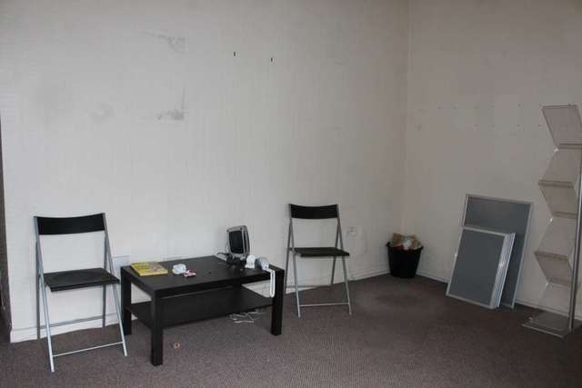  Image of Detached house to rent in Lees Road Oldham OL4 at Lees Road Clarksfield Oldham, OL4 1JW