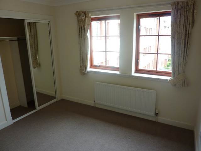  Image of 2 bedroom Flat to rent in Orchard Brae Avenue Edinburgh EH4 at Ravelston Edinburgh Edinburgh, EH4 2GB