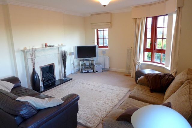  Image of 3 bedroom Flat to rent in Orchard Brae Avenue Edinburgh EH4 at Comely Bank Edinburgh Edinburgh, EH4 2GA