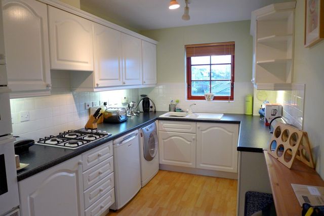  Image of 3 bedroom Flat to rent in Orchard Brae Avenue Edinburgh EH4 at Comely Bank Edinburgh Edinburgh, EH4 2GA