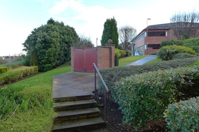 Image of 3 bedroom Flat to rent in Orchard Brae Avenue Edinburgh EH4 at Comely Bank Edinburgh Edinburgh, EH4 2GA
