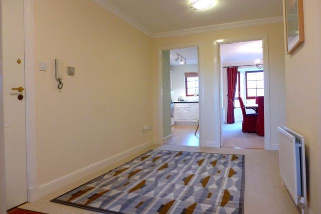  Image of 3 bedroom Flat to rent in Orchard Brae Avenue Edinburgh EH4 at Comely Bank Edinburgh Edinburgh, EH4 2GA