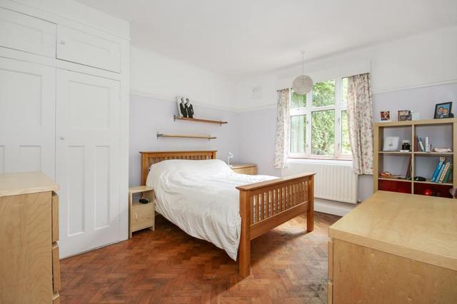  Image of 2 bedroom Flat for sale in Lower Road London SE16 at Orchard House Lower Road Surrey Quays, SE16 2XF