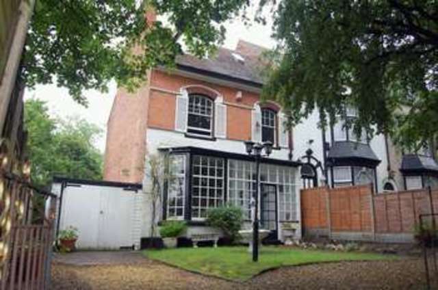  Image of 4 bedroom Terraced house for sale in Orchard Road Erdington Birmingham B24 at Orchard Road Erdington Birmingham, B24 9JB