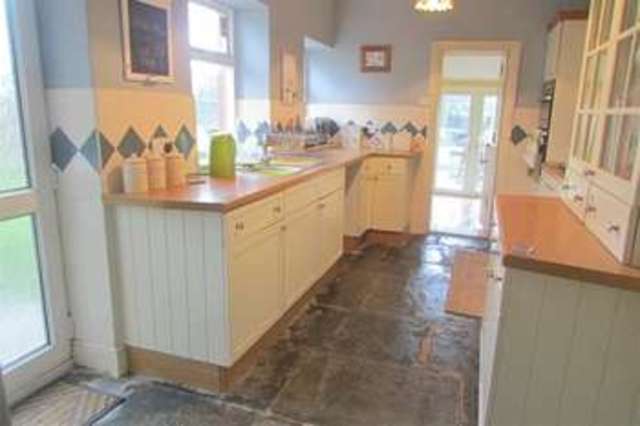  Image of 4 bedroom Semi-Detached house for sale in Orchard Road Street BA16 at Street, BA16 0BT