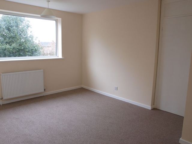  Image of 3 bedroom Detached house for sale in Orchard Way Balderton Newark NG24 at Orchard Way Balderton Newark, NG24 3LU