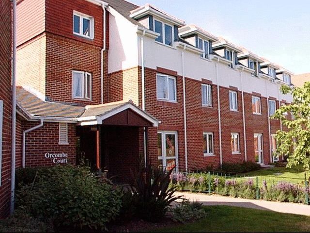  Image of 2 bedroom Retirement Property for sale in Littleham Road Exmouth EX8 at Littleham Road  Exmouth, EX8 2ET