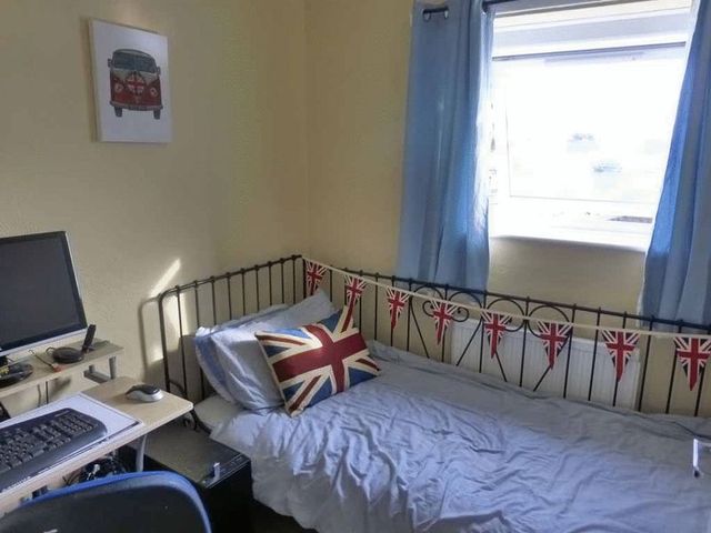  Image of 4 bedroom Terraced house for sale in Yarmouth Road Ormesby Great Yarmouth NR29 at Ormesby GREAT YARMOUTH, NR29 3QG