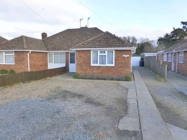  Image of 2 bedroom Detached house for sale in Burghwood Road Ormesby Great Yarmouth NR29 at Burghwood Road Ormesby St Michael Great Yarmouth, NR29 3LT
