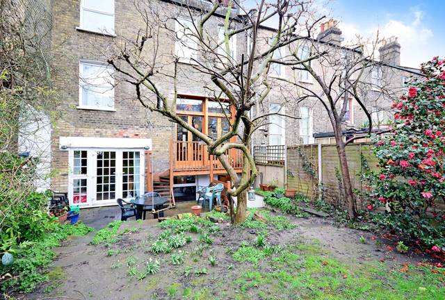  Image of 2 bedroom Flat for sale in Osbaldeston Road London N16 at Osbaldeston Road  Hackney, N16 7DJ