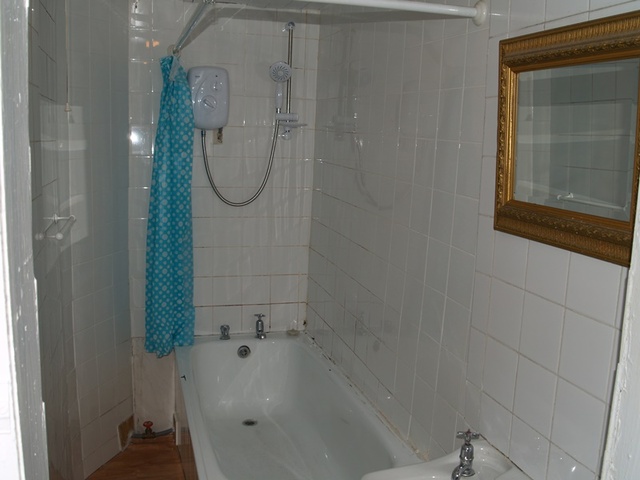  Image of 1 bedroom Flat to rent in Otago Street Glasgow G12 at Hillhead Glasgow Glasgow, G12 8NZ