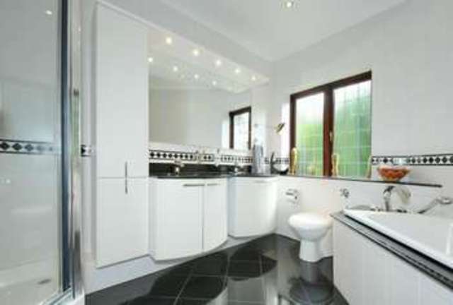  Image of 5 bedroom Detached house for sale in Oxford Close Northwood HA6 at Moor Park  Northwood, HA6 2FG