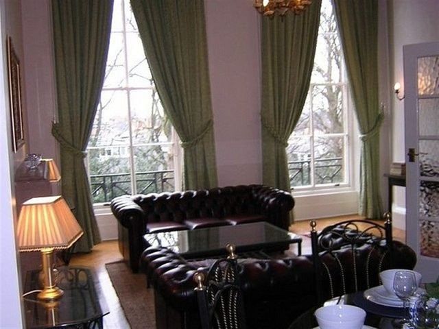  Image of 2 bedroom Flat to rent in Oxford Terrace Edinburgh EH4 at Stockbridge Edinburgh Edinburgh, EH4 1PX