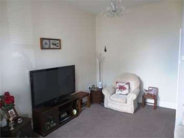  Image of 1 bedroom Apartment for sale in Pall Mall Leigh-on-Sea SS9 at Pall Mall Leigh on sea Leigh-on-Sea, SS9 1RQ
