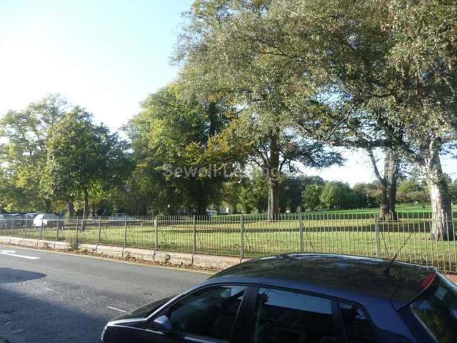  Image of 7 bedroom Terraced house to rent in Palmer Park Avenue Earley Reading RG6 at Palmer Park Avenue  Reading, RG6 1DN