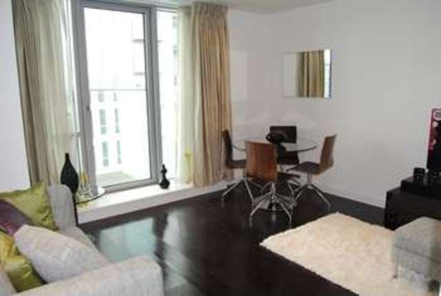  Image of 1 bedroom Flat for sale in Pan Peninsula Square London E14 at Canary Wharf, E14 9HP