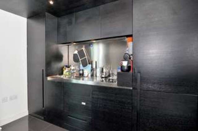  Image of Flat for sale in Pan Peninsula Square London E14 at Canary Wharf, E14 9HD