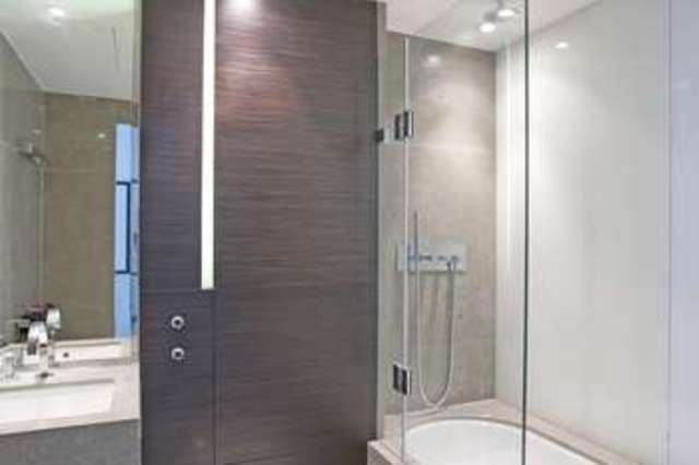  Image of 2 bedroom Flat for sale in Pan Peninsula Square London E14 at Canary Wharf, E14 9HG