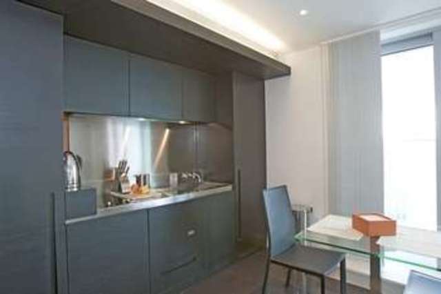  Image of Flat for sale in Pan Peninsula Square London E14 at Canary Wharf, E14 9HL