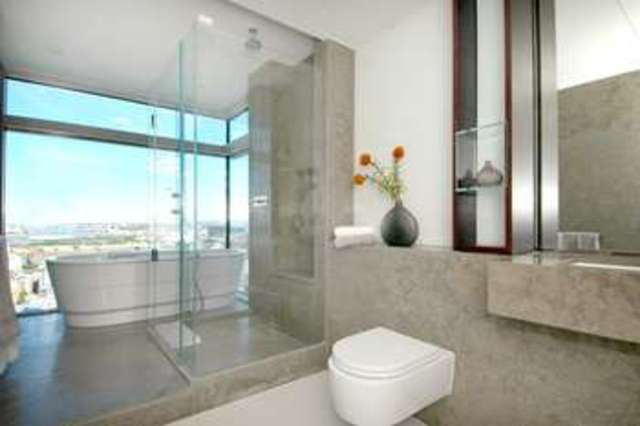  Image of 3 bedroom Flat for sale in Pan Peninsula Square London E14 at Canary Wharf, E14 9HJ