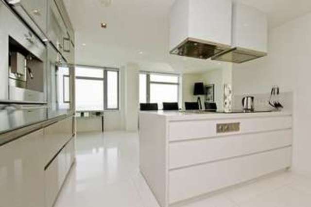 Image of 3 bedroom Flat for sale in Pan Peninsula Square London E14 at Canary Wharf, E14 9HR