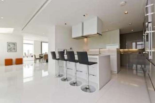  Image of 3 bedroom Flat for sale in Pan Peninsula Square London E14 at Canary Wharf, E14 9HR