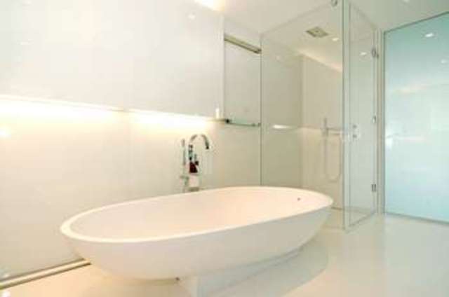  Image of 3 bedroom Flat for sale in Pan Peninsula Square London E14 at Canary Wharf, E14 9HR