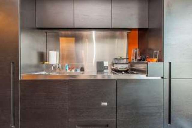  Image of Flat for sale in Pan Peninsula Square London E14 at Canary Wharf, E14 9HP
