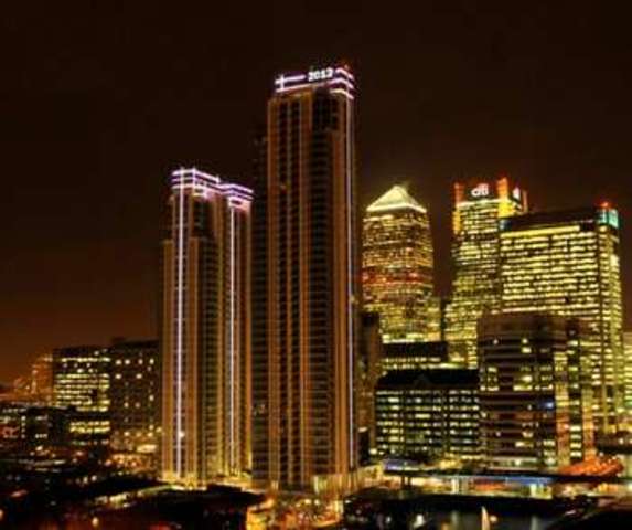  Image of 2 bedroom Flat for sale in Pan Peninsula Square London E14 at London, E14 9HP