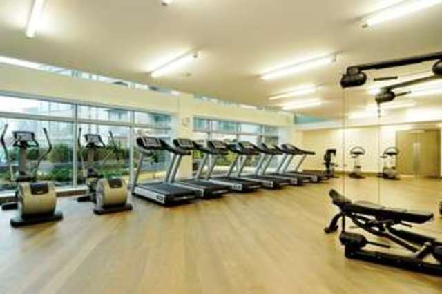  Image of 2 bedroom Flat for sale in Pan Peninsula Square London E14 at London, E14 9HP