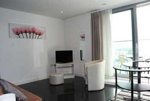  Image of Flat for sale in Pan Peninsula Square London E14 at Canary Wharf, E14 9HG