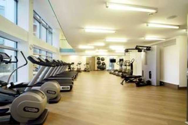  Image of Flat for sale in Pan Peninsula Square London E14 at Canary Wharf, E14 9HG