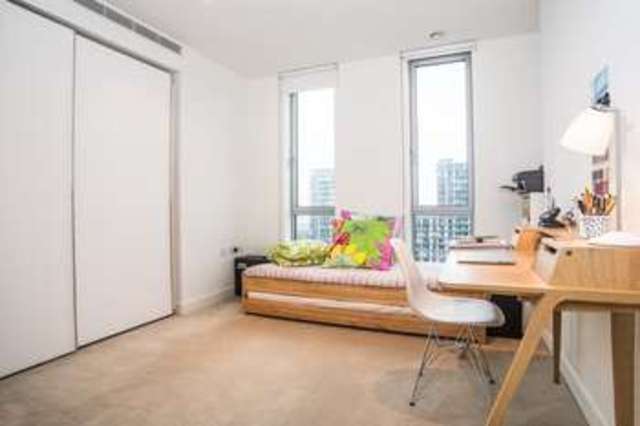  Image of 2 bedroom Flat for sale in Pan Peninsula Square London E14 at Canary Wharf, E14 9HG