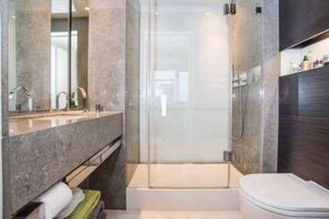  Image of 2 bedroom Flat for sale in Pan Peninsula Square London E14 at Canary Wharf, E14 9HG