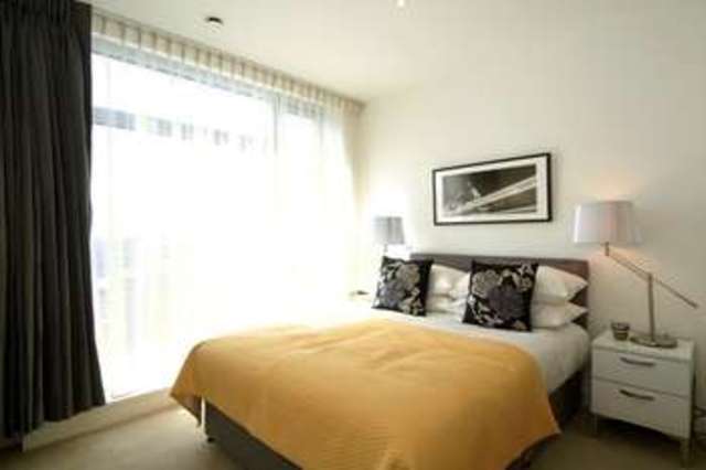 Image of 2 bedroom Flat for sale in Pan Peninsula Square London E14 at Canary Wharf, E14 9HJ