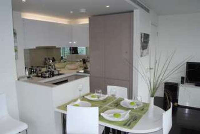  Image of 2 bedroom Flat for sale in Pan Peninsula Square London E14 at Canary Wharf, E14 9HN