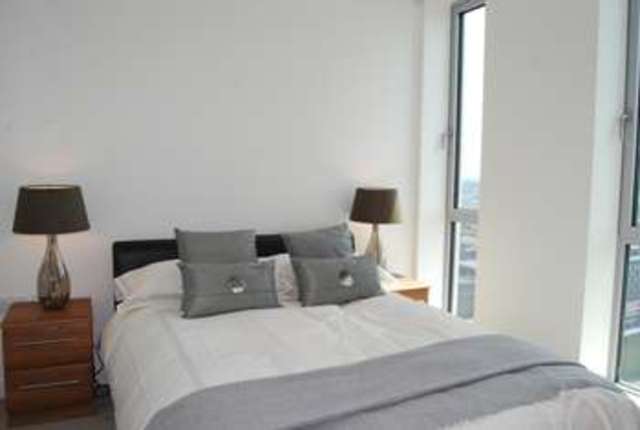  Image of 2 bedroom Flat for sale in Pan Peninsula Square London E14 at Canary Wharf, E14 9HN