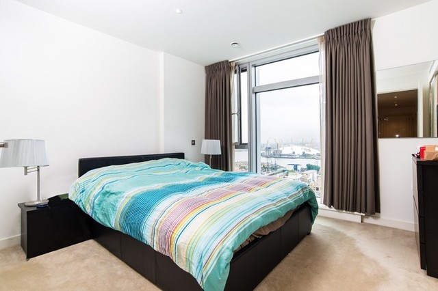  Image of 2 bedroom Flat for sale in Pan Peninsula Square London E14 at Canary Wharf, E14 9HQ