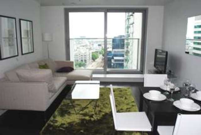  Image of 1 bedroom Detached house for sale in Pan Peninsula Square London E14 at Canary Wharf, E14 9HG