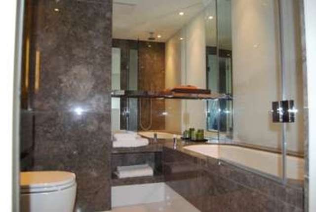  Image of 1 bedroom Flat for sale in Pan Peninsula Square London E14 at Canary Wharf, E14 9HR