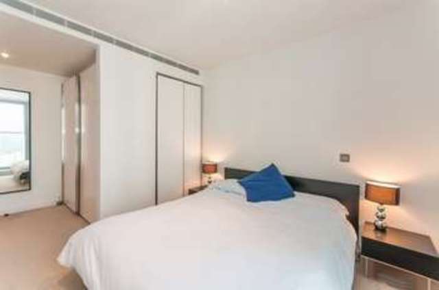  Image of 1 bedroom Flat for sale in Pan Peninsula Square London E14 at Canary Wharf, E14 9HR