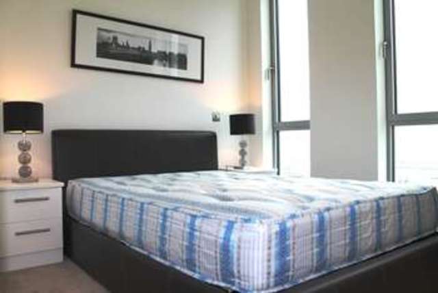  Image of 2 bedroom Flat for sale in Pan Peninsula Square London E14 at Canary Wharf, E14 9HQ