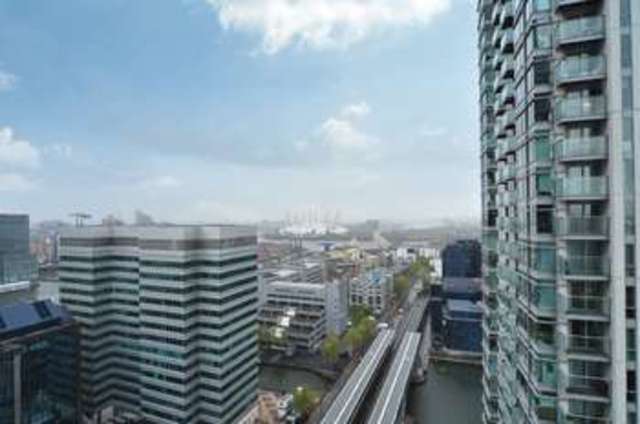  Image of 1 bedroom Flat for sale in Pan Peninsula Square London E14 at Canary Wharf, E14 9HJ