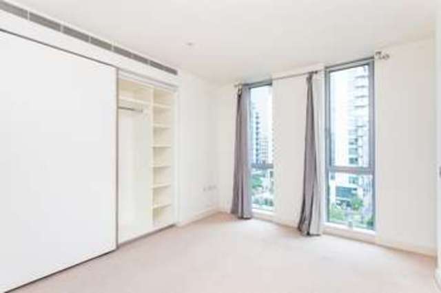  Image of 2 bedroom Flat for sale in Pan Peninsula Square London E14 at London, E14 9HA