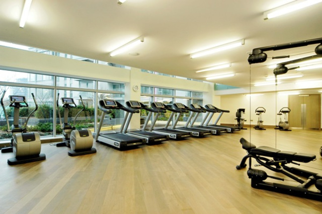 Image of Flat for sale in Pan Peninsula Square London E14 at London, E14 9HJ