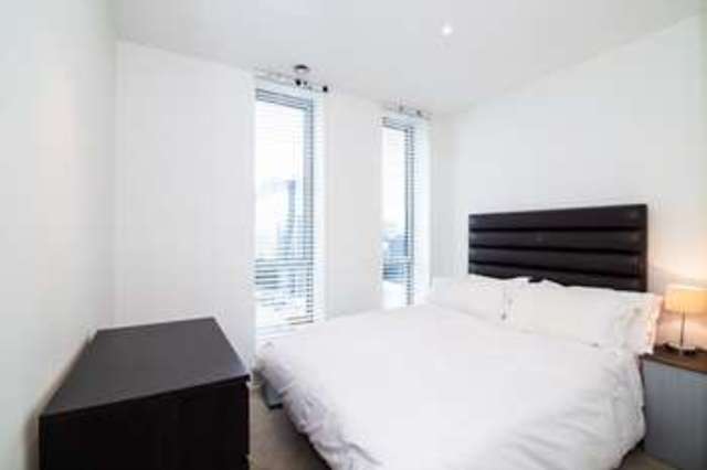  Image of 1 bedroom Flat for sale in Pan Peninsula Square London E14 at Canary Wharf, E14 9HP