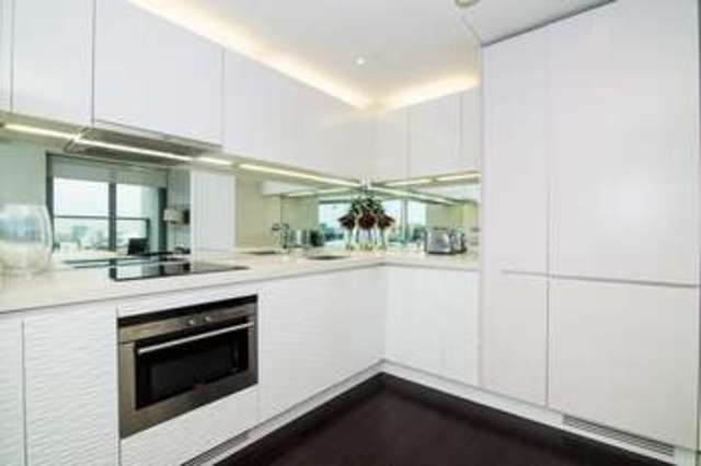  Image of 1 bedroom Flat for sale in Pan Peninsula Square London E14 at Canary Wharf, E14 9HP