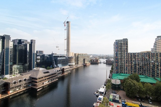  Image of 1 bedroom Flat for sale in Pan Peninsula Square London E14 at Canary Wharf, E14 9HP
