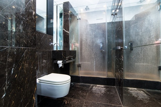  Image of Flat for sale in Pan Peninsula Square London E14 at Canary Wharf, E14 9HJ
